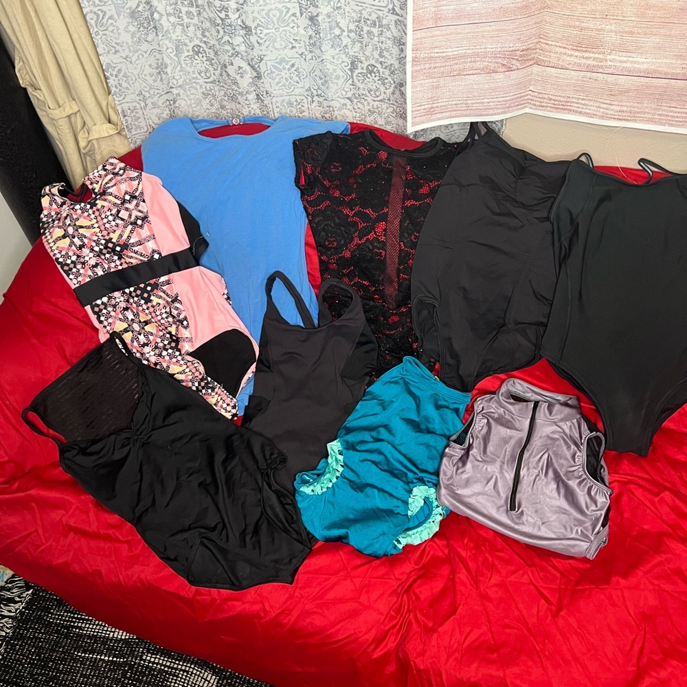 dancewear lot 10 Leos